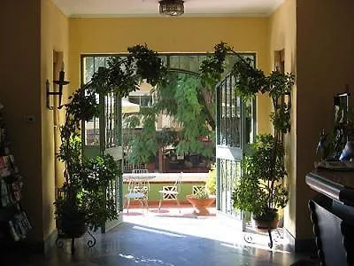 California Hotel 2*