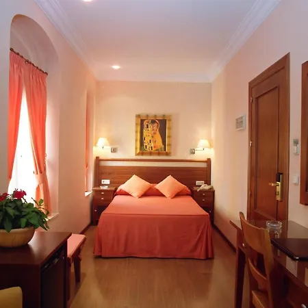California Hotel 2*
