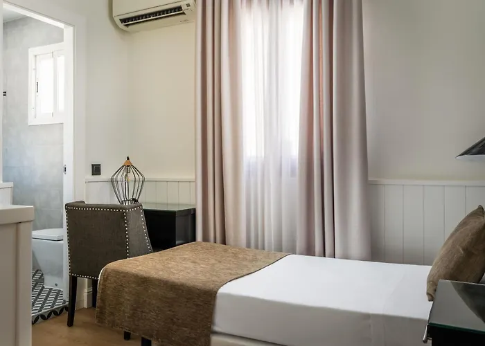 فندق Bypillow California مالقة