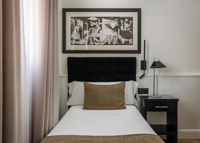 Bypillow California 2* مالقة